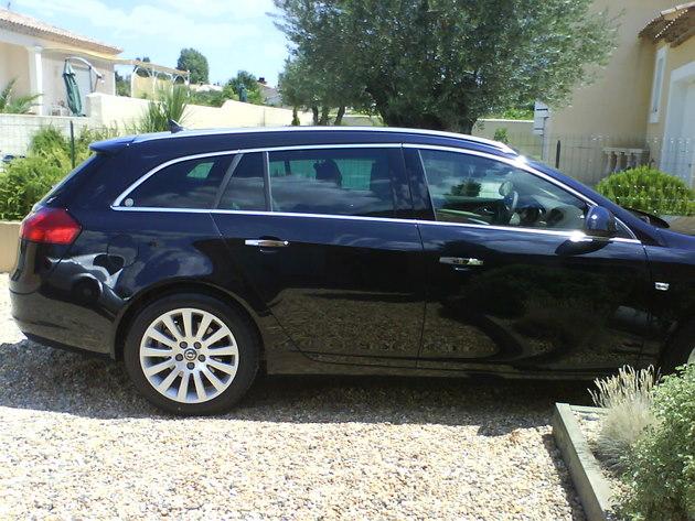 la Opel Insignia de mon beau père prise chez moi en septembre quand elle a été achetée